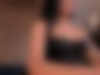 Live cam show with AlyssaDean - Skinny on Camsoda