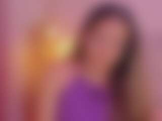 CrystalW's Live Sex Cam Show