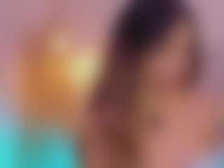 CrystalW's Live Sex Cam Show