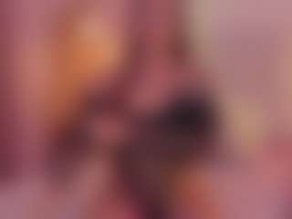 CrystalW's Live Sex Cam Show