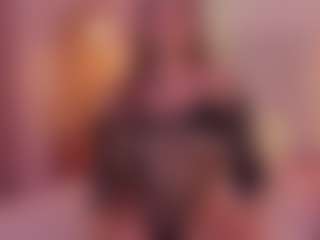 CrystalW's Live Sex Cam Show