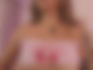 CrystalW's Live Sex Cam Show