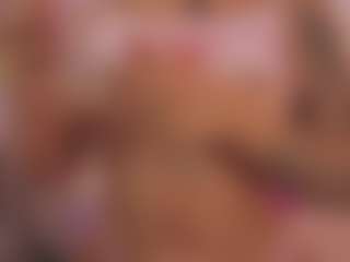 CrystalW's Live Sex Cam Show