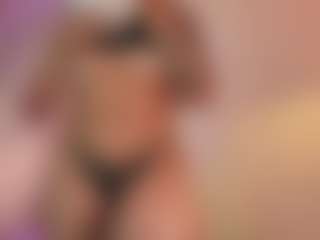 CrystalW's Live Sex Cam Show