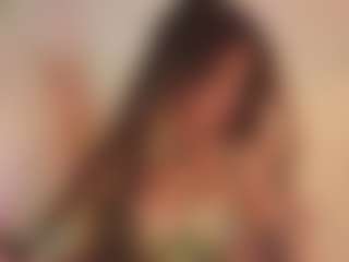 CrystalW's Live Sex Cam Show