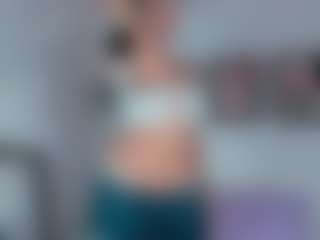 Live cam show with Emily-Parrker - Body Massage on Nude Live Now