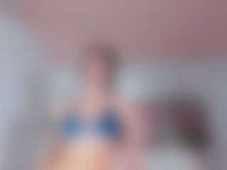 Emily-Parrker's Live Sex Cam Show