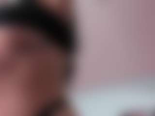 Emily-Parrker's Live Sex Cam Show