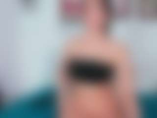 Emily-Parrker's Live Sex Cam Show