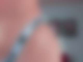 Emily-Parrker's Live Sex Cam Show