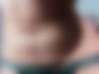 Live cam show with Emily-Parrker - Thong on Big Tits