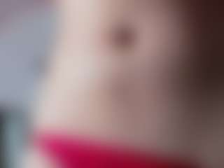 Live cam show with Emily-Parrker - Body Massage on Camming Site