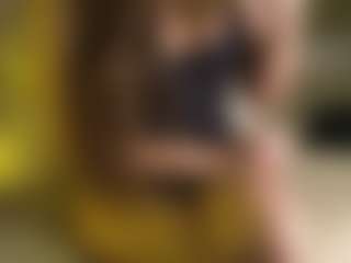 Live cam show with AnnyBangs - Bikini on hotwifechat.live