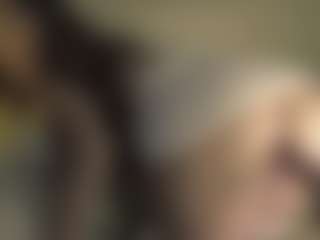 Live cam show with AnnyBangs - Joi on live18s.com