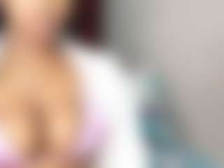 Live cam show with LILISANTOS - Granny on friskycurves.com
