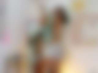 Live cam show with LILISANTOS - Granny Ebony on intimatelivegirls.com