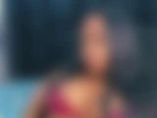 Live cam show with LILISANTOS - Public Black on sexylive.show
