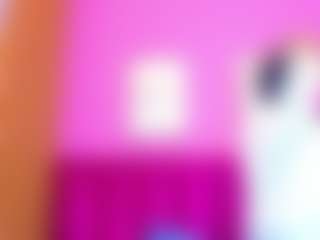 Live cam show with LILISANTOS - Role Play Granny on live.xheat.ai