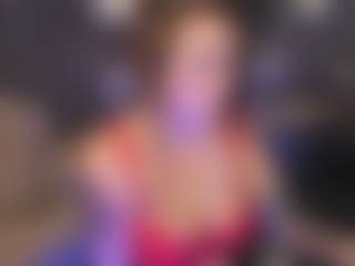 Live cam show with SophiePure - Blue Eyes on madthumbs