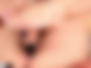 Live cam show with Susi - Fingers on CamSodaAdn