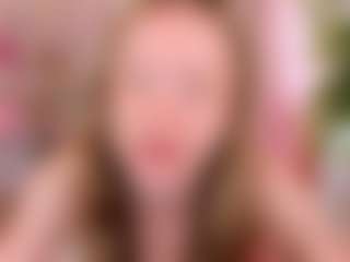 Live cam show with AliChery - Teen (18+) on boobsie.com