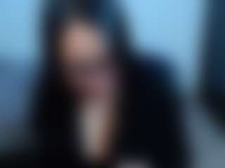 CallmeAmber MILF webcam performer live streaming