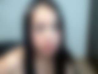 Live cam show with CallmeAmber - Petite MILF on CSO-WL