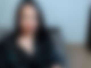 CallmeAmber MILF webcam performer live streaming