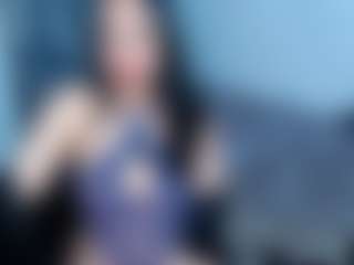 Live cam show with CallmeAmber - Petite MILF on Uber Horny