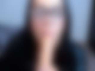 Live cam show with CallmeAmber - Normal on Dolls Live