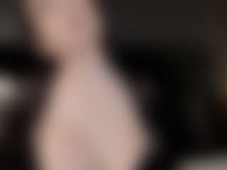 Live cam show with Adelinee Night Girl - Ass Bouncing on SxyPornLive