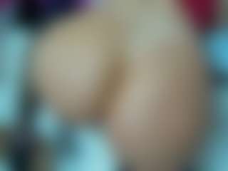 Live cam show with latinadaily - Thong on luckytryst.com