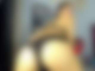 BellaDonna29's Live Sex Cam Show