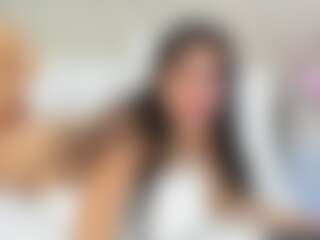 EmilyAndPaul's Live Sex Cam Show