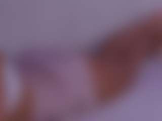 Live cam show with LilyRoselyn - Findomme on TeamSkeetLive