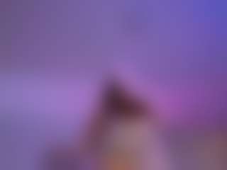 Live cam show with LilyRoselyn - Longlegs on livesuperchat.net
