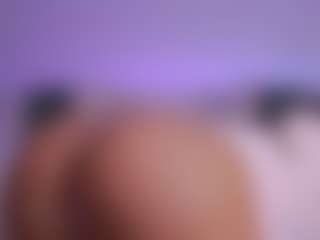 LilyRoselyn's Live Sex Cam Show