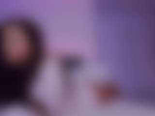 Live cam show with LilyRoselyn - Legs on StripNow