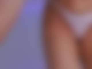 Live cam show with LilyRoselyn - Longlegs on Uber Horny
