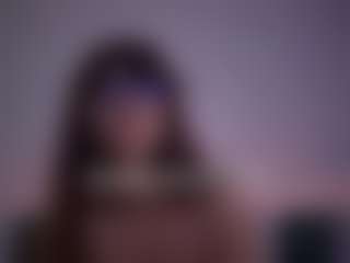 Live cam show with LilyRoselyn - Longlegs on Camsoda