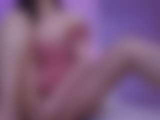 Live cam show with LilyRoselyn - Small Ass on TottyGirls