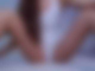 Live cam show with LilyRoselyn - Longlegs on Livezox