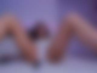 Live cam show with LilyRoselyn - Longlegs on dropp.cam