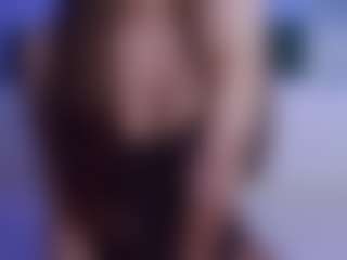 Live cam show with LilyRoselyn - Longlegs on CamwithHer