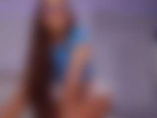 Live cam show with LilyRoselyn - Normal on Camsoda