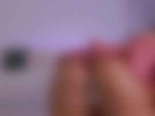 Live cam show with LilyRoselyn - Longlegs on Camming Site