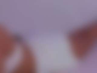 Live cam show with LilyRoselyn - Glasses on madthumbs