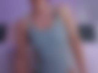Live cam show with LilyRoselyn - Body Massage on EXY