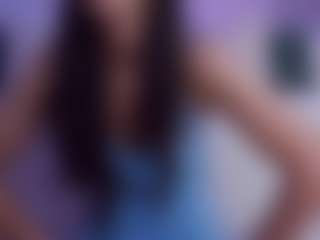 Live cam show with LilyRoselyn - Thin on Camsoda