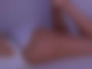 Live cam show with LilyRoselyn - Longlegs on livesuperchat.net